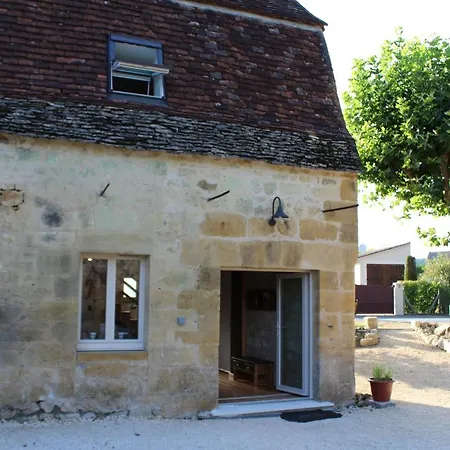 Sainte Sabine En Dordogne Hébergement de vacances *