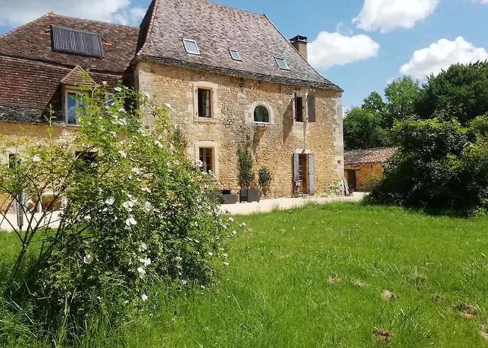 Sainte Sabine En Dordogne * Castels